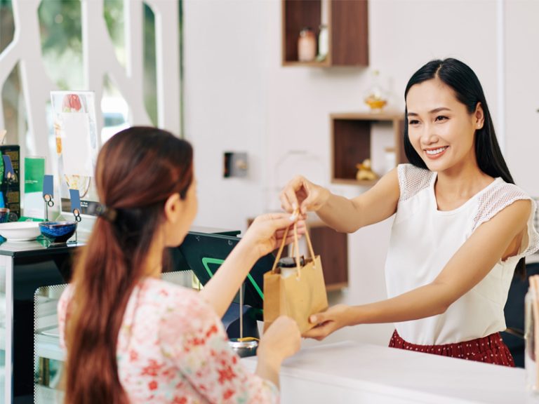 About Us Retail Expert